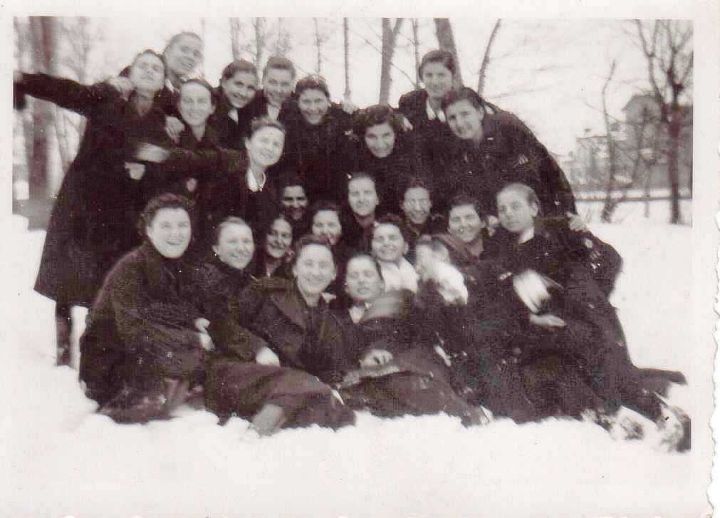 Снимка на ученички, 1940 г.
